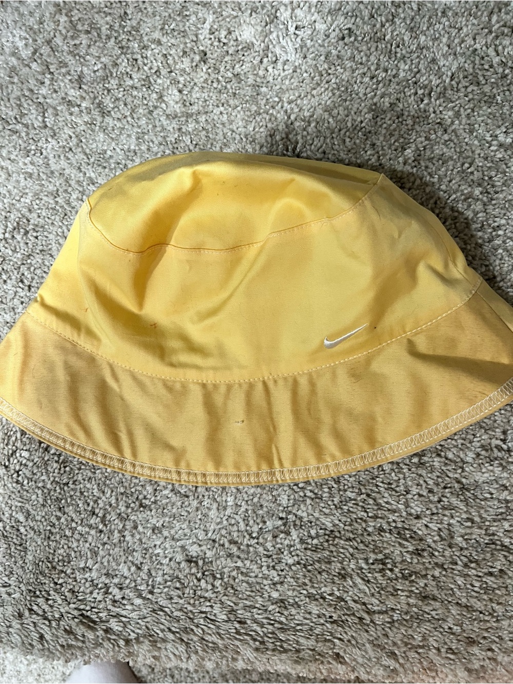 Nike Cream Reversible Bucket Hat with White Tag
